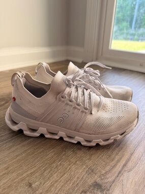 On Running Cloudswift Sneakers